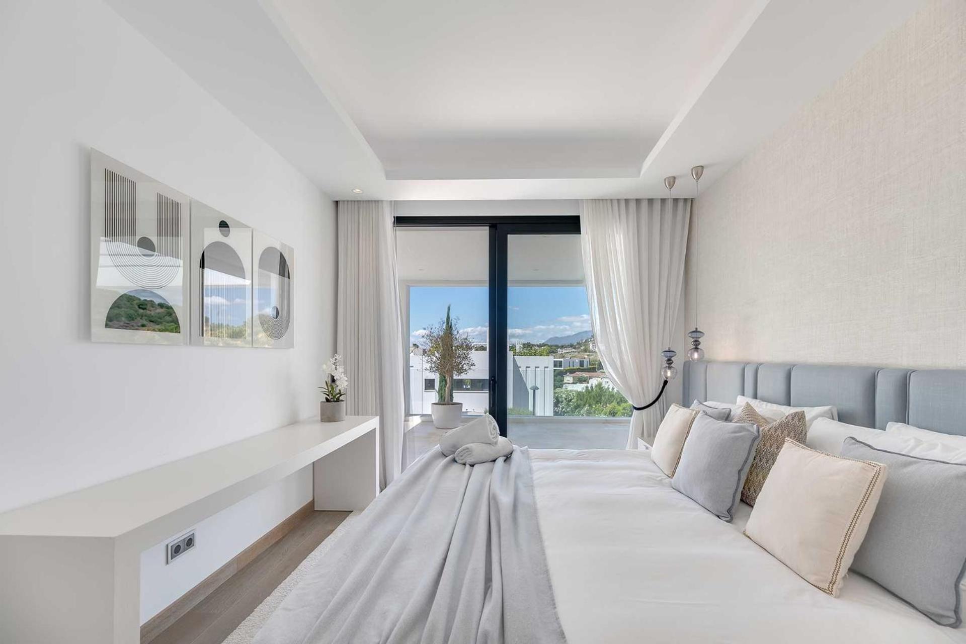 Jomo * Marbella